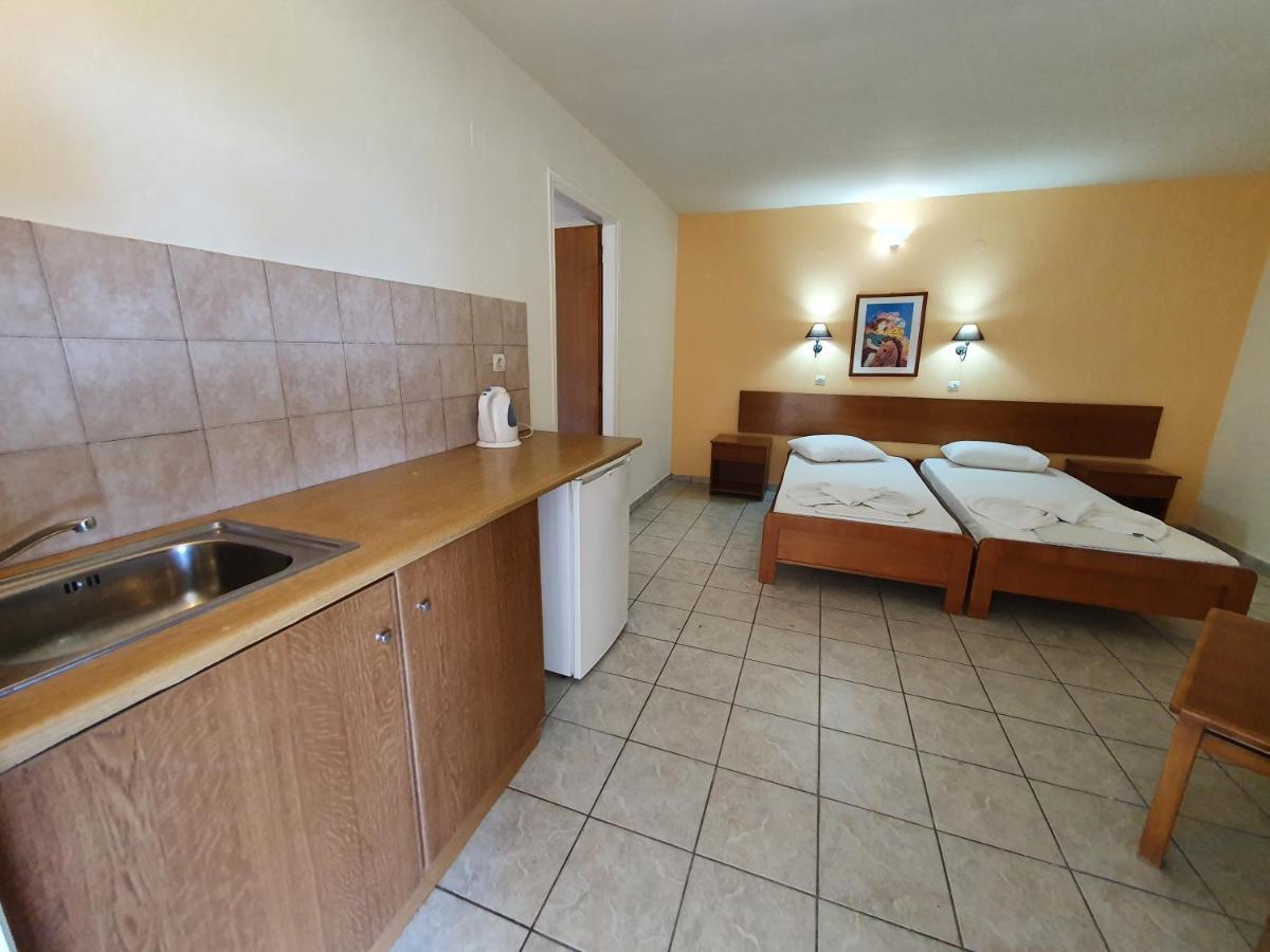 Vivian Hotel Laganas Zewnętrze zdjęcie